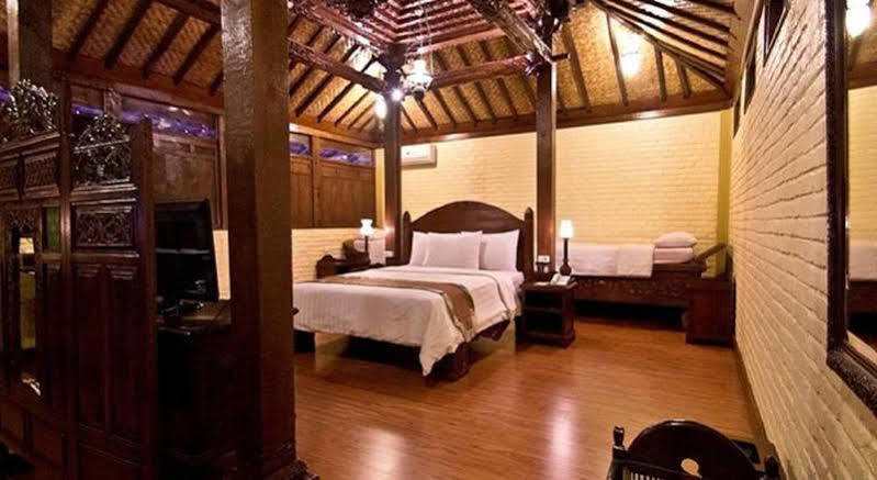De Batara Hotel Бандунг Экстерьер фото